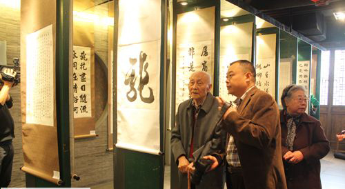“筆耕不輟 人書俱老”金秋仨人書畫展在京開展
