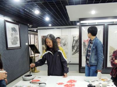 中美協(xié)理事唐明珍參加“大美甘肅&#8226;中國(guó)當(dāng)代書畫家隴