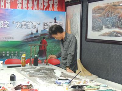 黃石美協副主席唐盛軍筆會現場描繪隴原大美風光