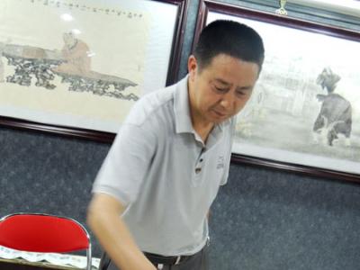安奇筆會現(xiàn)場繪制精美荷花