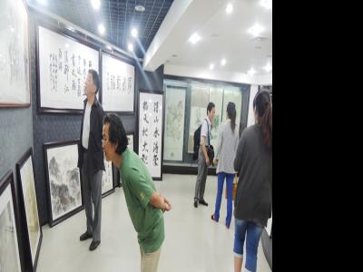 山水畫家王春榮做客成功美術館