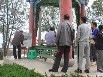“層林盡染·當代知名油畫家13人隴上行”油畫家劉俊彪剪影
