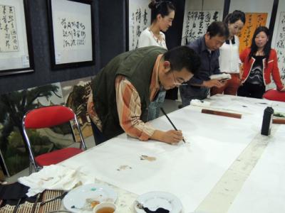 楊群峰筆會創作筆墨情趣人物畫
