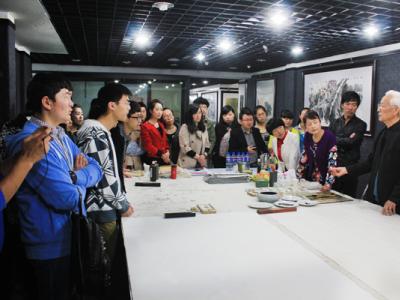 蘭州成功美術館翰墨飄香醉春風——楊志印畫家日小記