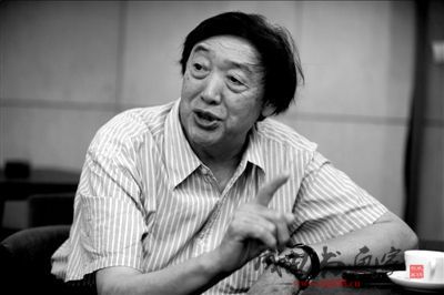 馮驥才：面對藝術背對市場(圖)