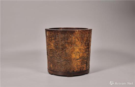 金農(nóng)款梅花圖黃花梨筆筒