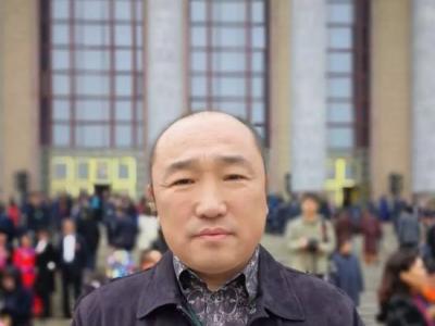 盧禹舜：加強主流美術在引導社會風尚中的重要作用