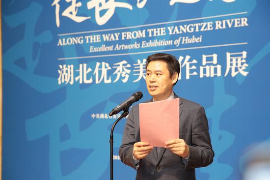 湖北省文化廳黨組成員、副廳長 嚴榮利