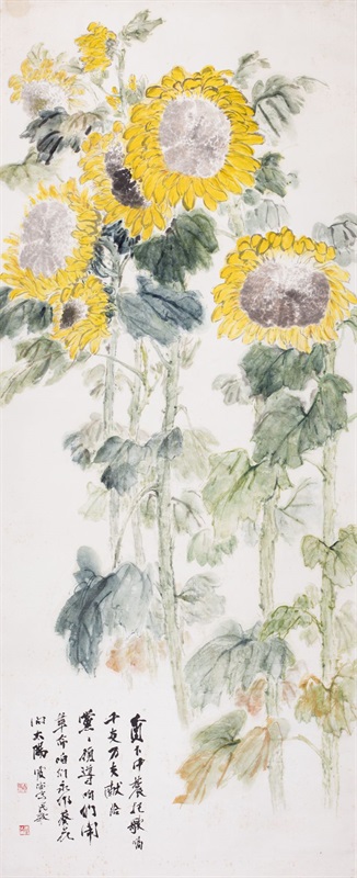 4。王霞宙《永作葵花向太陽》中國畫 241cm×97cm 1960年代湖北美術館藏