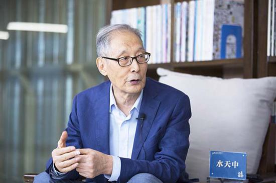 水天中：藝術的邊界可以穿越和滲透 但不能取消