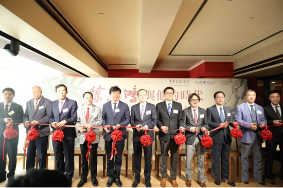主禮嘉賓為本次展覽剪彩現場