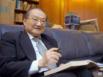 飛雪連天射白鹿 金庸這句書法為何能以65萬元成交