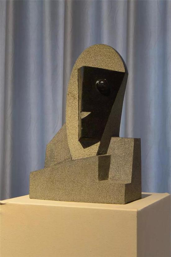 劉金杯《 Half a face》