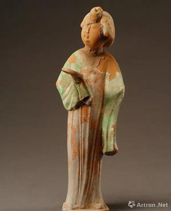 唐代女立俑，陜西歷史博物館藏