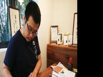 藝術(shù)張樂(lè)陸：一位很陽(yáng)光、很懂禮貌、很有修養(yǎng)的“上海男生”