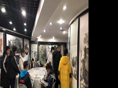 展覽快訊：“蘭州成功美術館?2019賀新年、迎新春書畫展”現場火爆，展期將延至元月28日