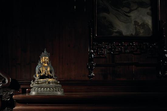 Lot3564 清乾隆?“六品佛樓”銅九頂佛坐像 成交價(jià)920萬(wàn)