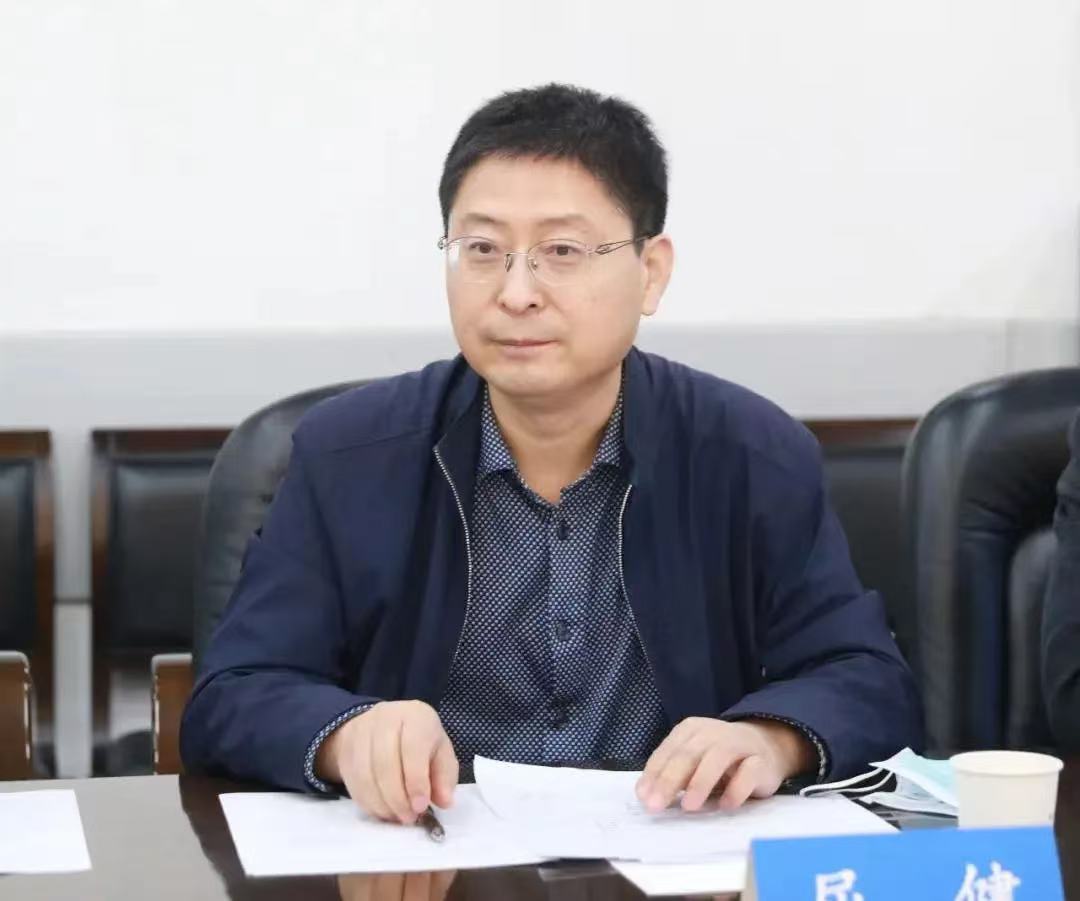 屈健同志任中國美術家協會分黨組書記