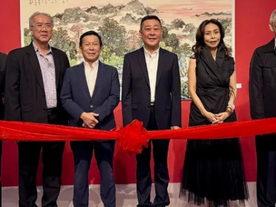 阮江華山水畫展在新加坡開幕，向世界展示中國傳統(tǒng)藝術(shù)和海南風(fēng)情