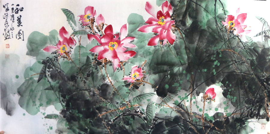 技法賦比興 精神風(fēng)雅頌 ——撫順美協(xié)主席路民先生荷花（《西部成功書(shū)畫(huà)家》）讀后