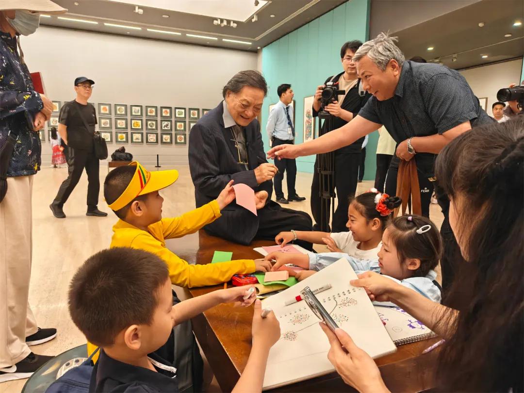 花香深處——郭怡孮新作展在京開幕