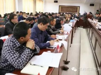 《成功在路上》第一卷（節選）：自媒體傳播面臨的兩大重要任務